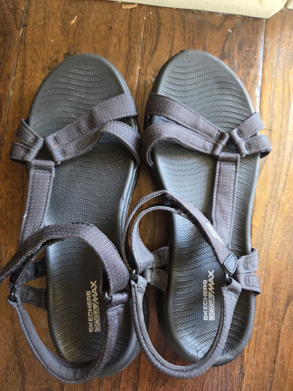 5 For 25💥Skechers Goga Max Black Strappy Outdoor Sandals